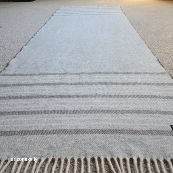 NWOT Thick Wool Scarf MADE IN USA - Picture 6 of 15